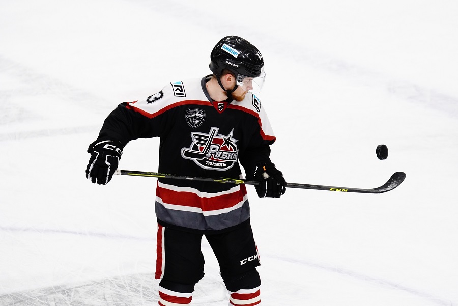 Popugayev 100623-1text.jpg